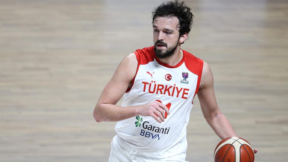 Fenerbahçe Beko Sertaç Şanlı’yı kadrosuna kattı